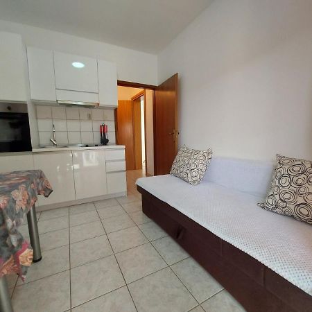 Apartment Pezic Krk Town Bagian luar foto