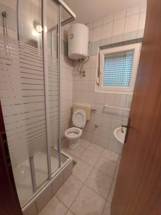 Apartment Pezic Krk Town Bagian luar foto