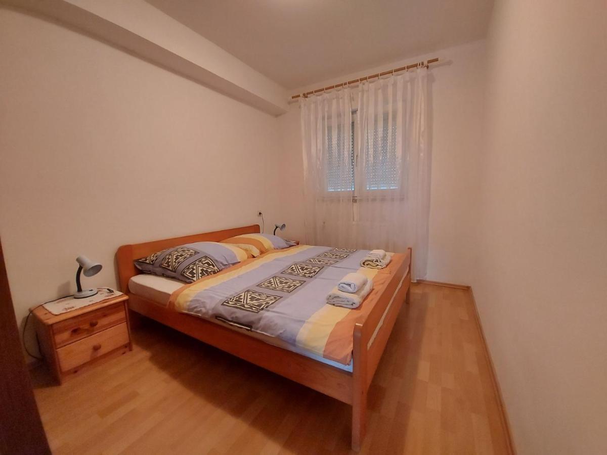 Apartment Pezic Krk Town Bagian luar foto