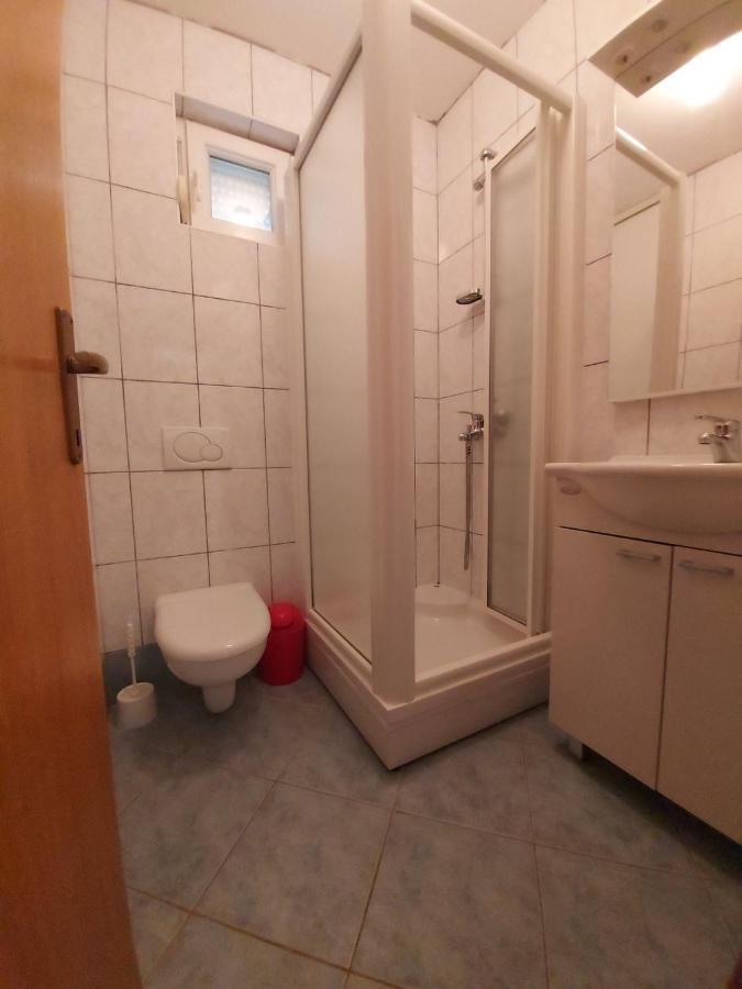 Apartment Pezic Krk Town Bagian luar foto
