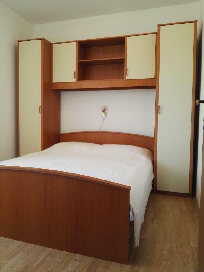 Apartment Pezic Krk Town Bagian luar foto