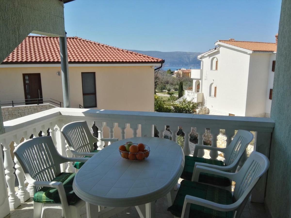 Apartment Pezic Krk Town Bagian luar foto