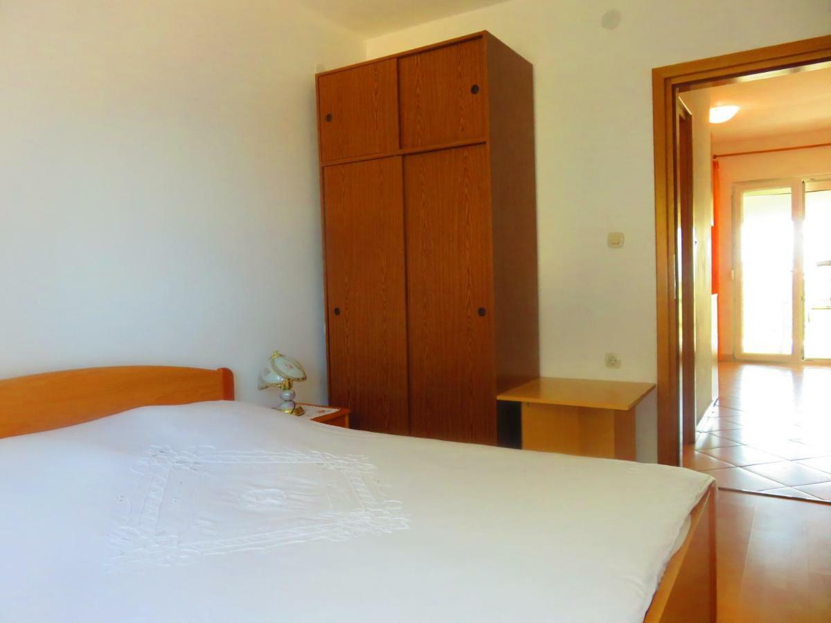 Apartment Pezic Krk Town Bagian luar foto