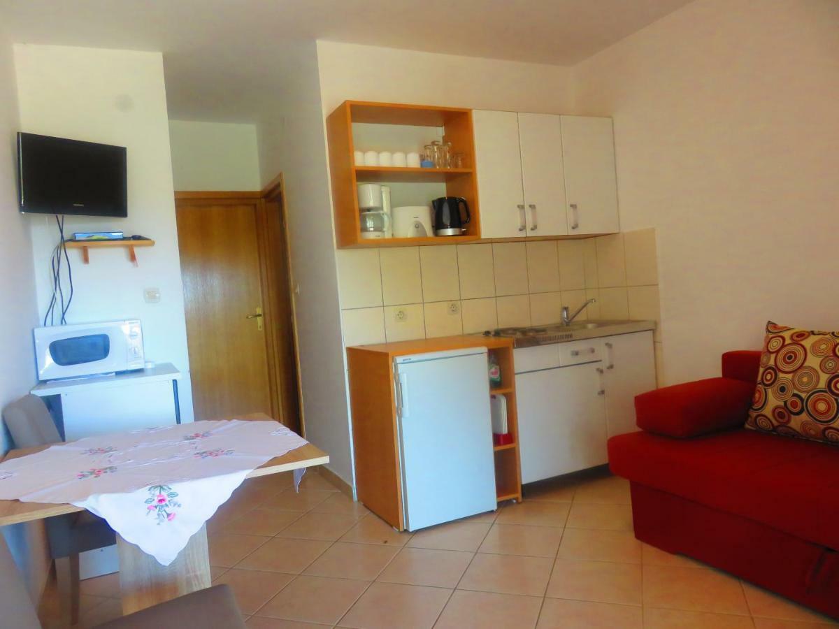 Apartment Pezic Krk Town Bagian luar foto